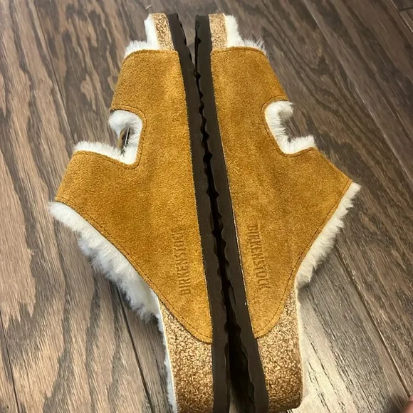 BIRKENSTOCK Arizona shearling-lined suede sandals