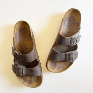 Birkenstock Dark Brown Oiled Leather Arizona Soft Footbed Sandals