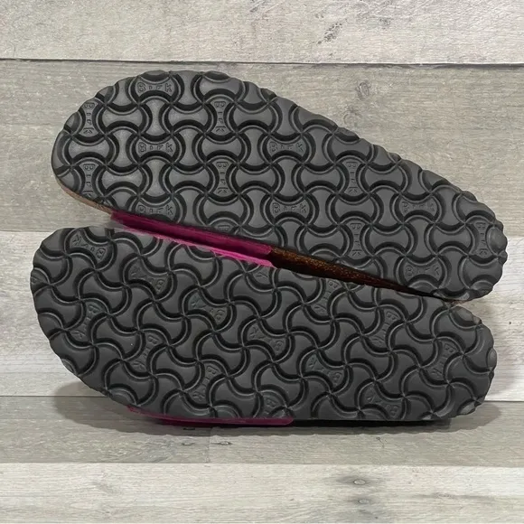 BIRKENSTOCK MADRID BIG BUCKLE SLIDE SANDALS -  DARK FUCHSIA - SZ-7-7.5 US/38 EU