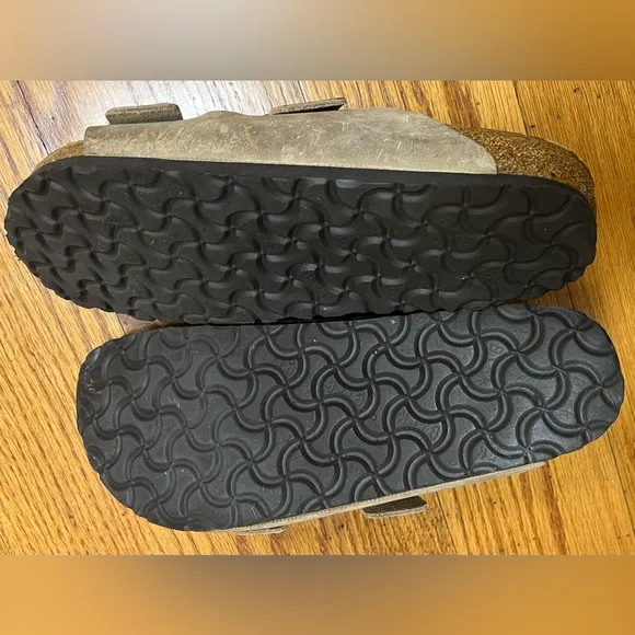 Birkenstock Sandals Distressed, Brown