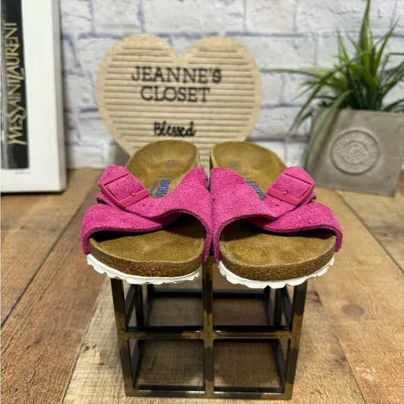 Birkenstock® Suede Siena Soft Footbed Sandals in Fuchsia Tulip size 36