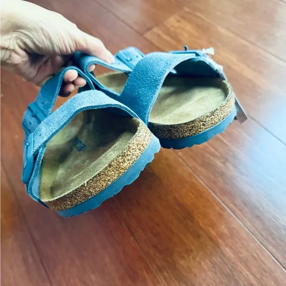 Birkenstock Unisex Arizona soft slide sandals in elemental blue narrow