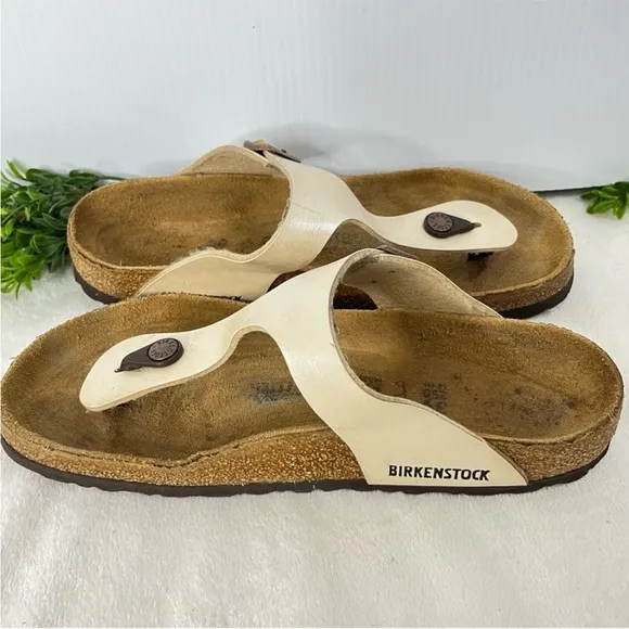Birkenstock Women's Sandals in Cream Sz 39/ 8