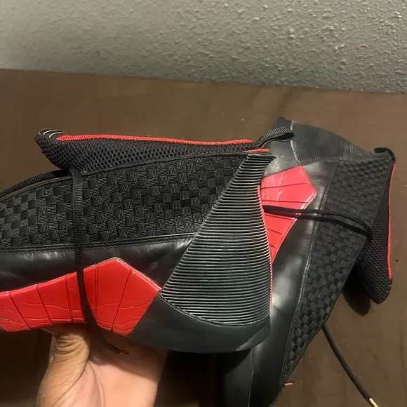 Black and Red Performance Sneakers with Mesh Design Retro 15 Countdown Pack