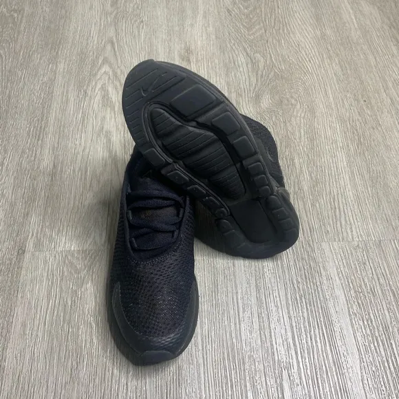 Black Nike Air Max 270 Sneakers