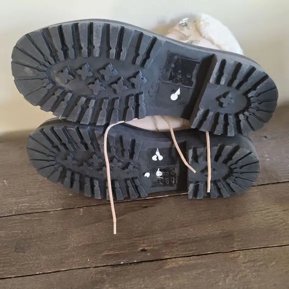 Black Suede Studio brand hikers leather shearling boots Size 36