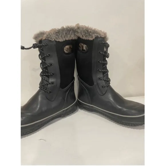 Bogs Arcata Camo Fur Lined Winter Snow Boots Youth 5 Women 7 Waterproof