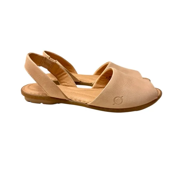 Born NWOT Trang Sandals Women's Size 7 Natural Tan Slingback Flats
