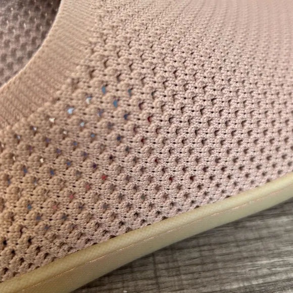 Born Women’s Antero Blush Pink Knit Fabric Mesh Perforated Slip On Shoes 9.5