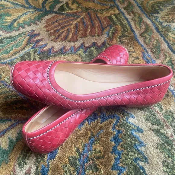 BOTTEGA VENETTA RED WOVEN SIZE 8 SQUARE TOE LEATHER LOAFER FLATS