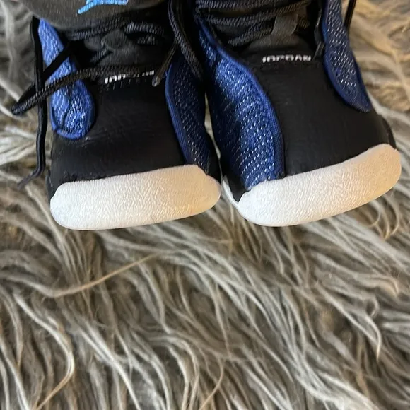 Boy’s Jordan Retro 13 8C Blue/Black Jordan Sneakers Lace Up Casual WORN 1X
