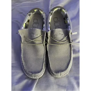 BRAND NEW HEYDUDE WALLY SOX SHOES