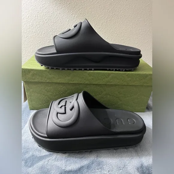 Brand New Men’s Gucci Rubber Platform Black Sandals Size 12 (US size 12.5)