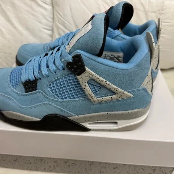 Brand new Never worn Blue‎ Retro Sneakers