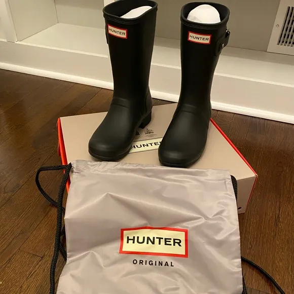 💫Brand New Original Tour Short Hunter Boots- Black💫