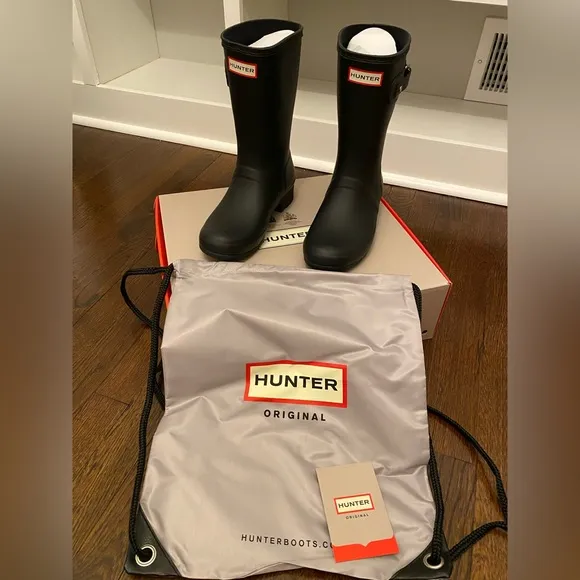 💫Brand New Original Tour Short Hunter Boots- Black💫