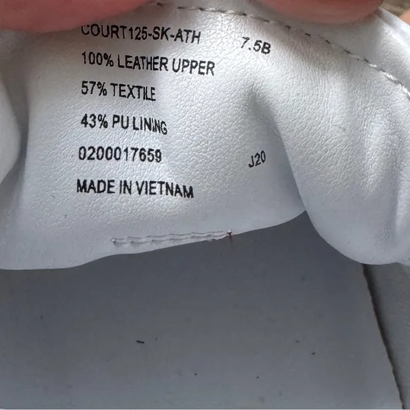 Brand new Ralph Lauren Polo white leather I love polo Sneakers with Heart 7.5