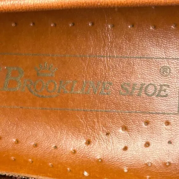 Brookline Shoes Men’s Size 8 Brown Leather Penny Loafer Contrasting Stitching