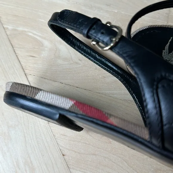 Burberry leather slingback flats size 39.5 black