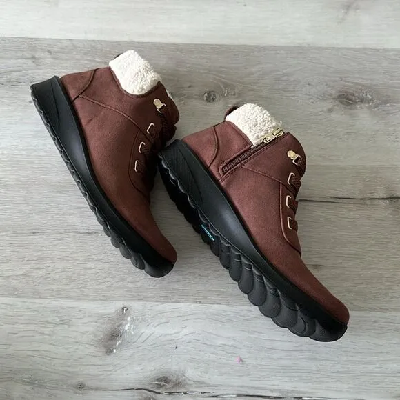 Bzees Garner Machine Washable Shearling Ankle Bootie Sepia 11 NWT IN BOX