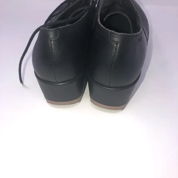 𝅺CAMPER LAIKA BLACK LEATHER OXFORDS SHOES 10/40.