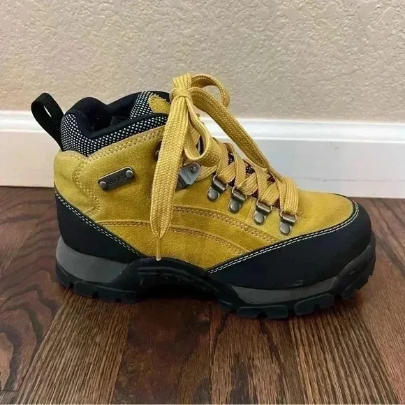 Candies Vintage “Rare” Lace Up Leather Hiking Boots Yellow Women’s Size 6