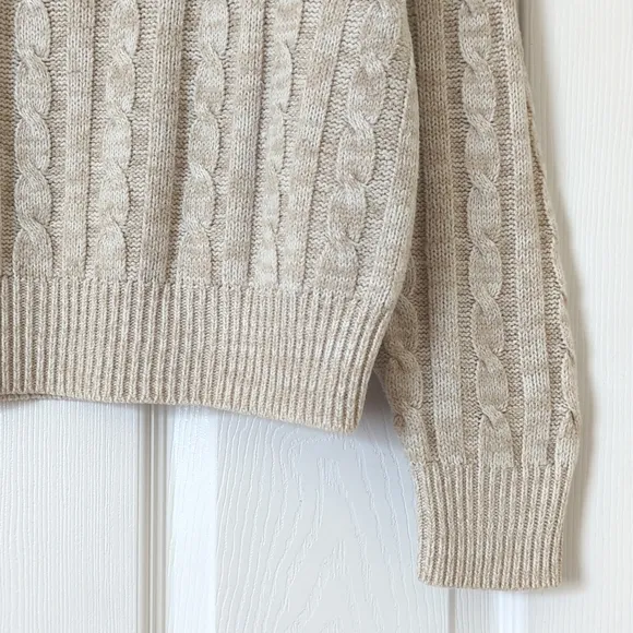 Carriage Court 90's Vintage Preppy Cable Knit Collared Henley Sweater Beige S