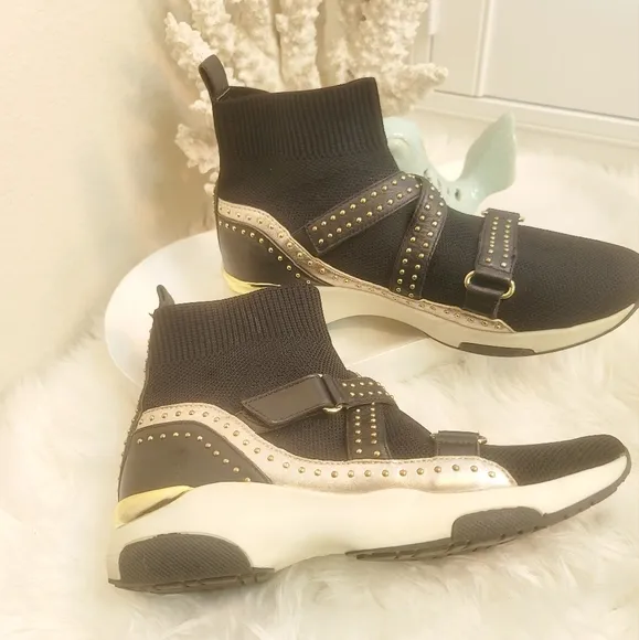 CARVELA THE KURT GEIGER LISTEN SLIP-ON KNITTED UPPER WITH LEATHER PANELS SZ 8