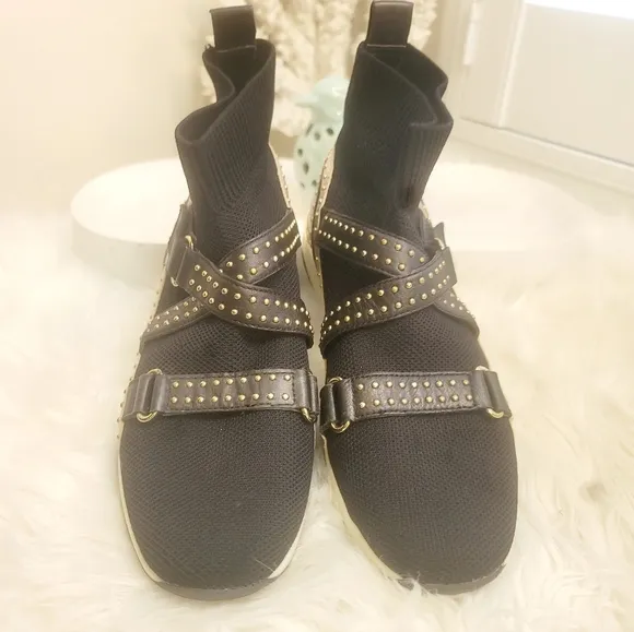 CARVELA THE KURT GEIGER LISTEN SLIP-ON KNITTED UPPER WITH LEATHER PANELS SZ 8