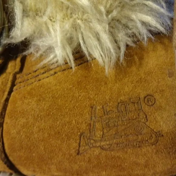 CAT Caterpillar Womens Size 9 W Brown Leather Shearling Trappers Boots P304409
