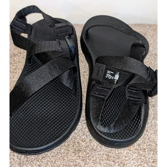 Chaco Sandals Mens Adjustable Straps Comfortable Hiking Walking Black Sz. 11 NEW