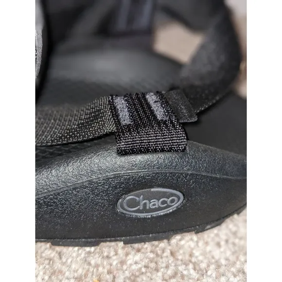 Chaco Sandals Mens Adjustable Straps Comfortable Hiking Walking Black Sz. 11 NEW