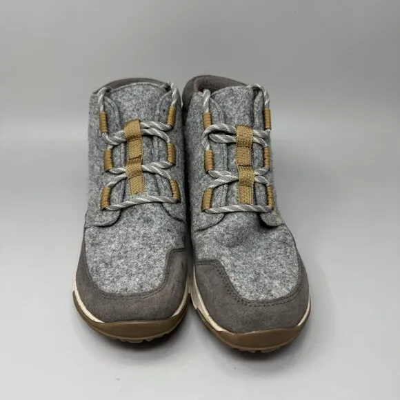 Chaco Women’s Borealis Ledge Waterproof Gray Wool Hiking Boots Sz 8.5