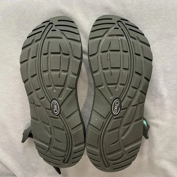 Chaco Women's Z/2 Cloud Strappy Sandals Green White Toe Loop Water Shoes Size 9