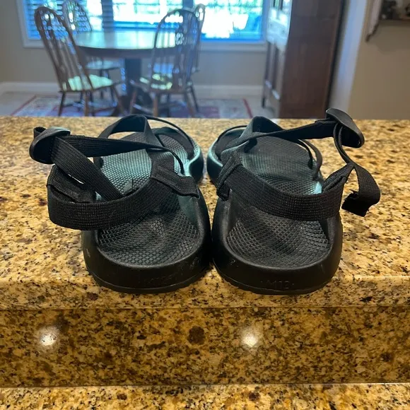 CHACO Z2 Classic Black Sport Hiking Sandals Men’s Size 12 EUC Arch Support