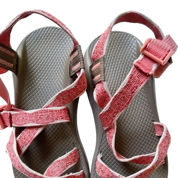 Chaco Z2 SEWLL PEACH Women's Size 8 Classic Toe Loop Water Sandals Orange