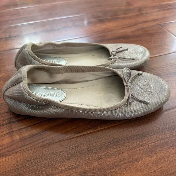 CHANEL CC Classic Bow Cap Pink Gold Glitter Fabric Ballerina Flats 37 Size 6.5
