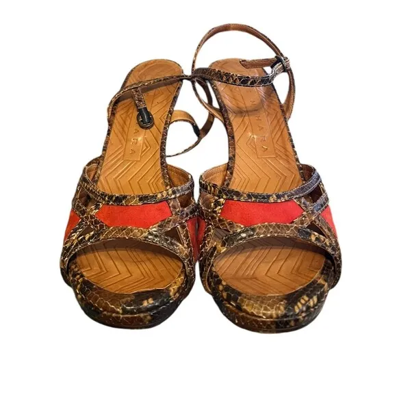 CHIE MIHARA Red &amp; Snake Leather Platform Block Heel Sandals Sz 40 - 9.5