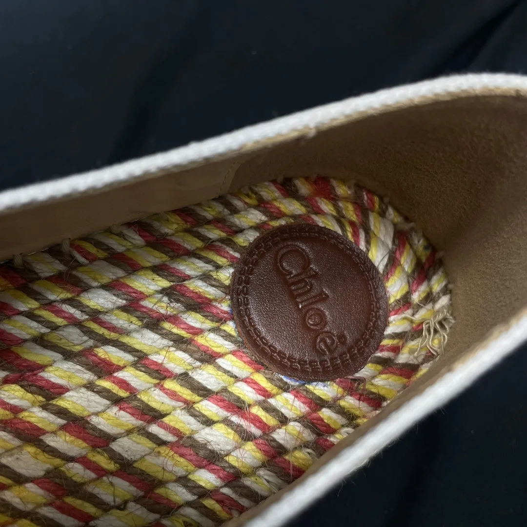 CHLOÉ WOVEN LOAFER IN WHITE DENIM AND COLORFUL RAFFIA
