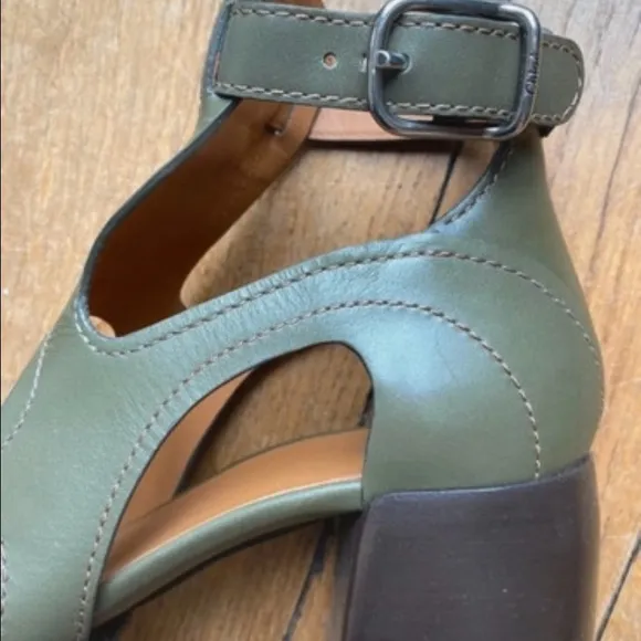 Chloe Green Heeled Sandals with Architectural Design