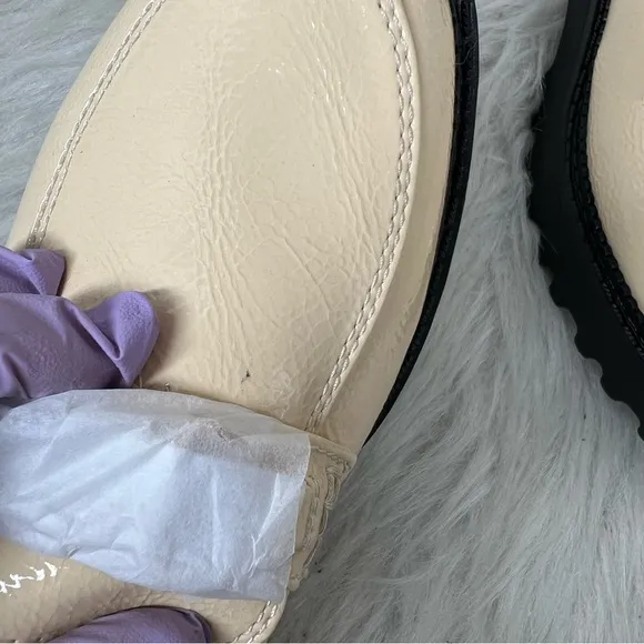 Circus NY Sam Edelman Deana Lug Sole Loafers Modern Ivory Patent Size 8.5M