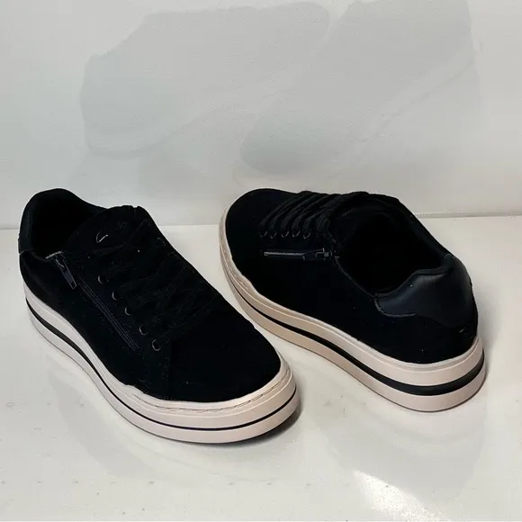 Clarks Cloudsteppers Audreigh Sky Casual Lace-Up Sneakers