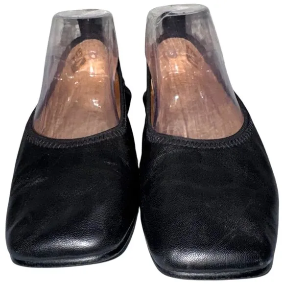 CLARKS Pure Ballet Square Toe Leather Ballerina Flats 8 Solid Black Ballet Flat