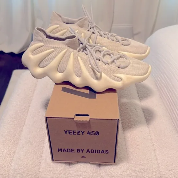 Cloud White Yeezy Boost 450 Sneakers