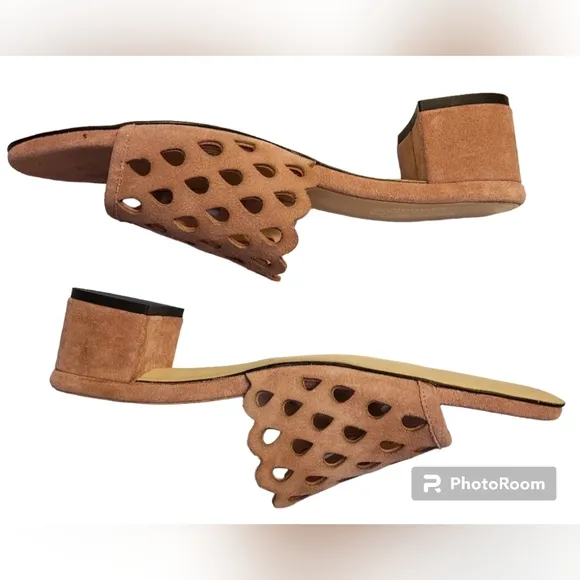 Coach and Four Size 8 Pink Genuine Suede Block Heel Slip-on Sandals Boho Hippie