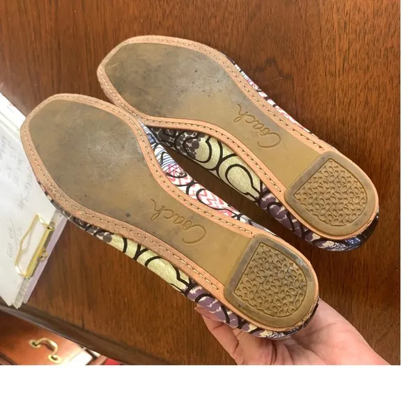 Coach Portia Women's Square Toed Ballet Flats Signature Print Size 7B