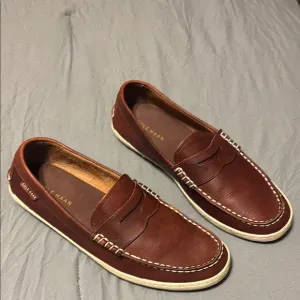 Cole Haan men’s sz 10 Brown Penny Loafers Moccasin-Style Slip-Ons