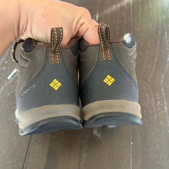 Columbia Youth Newton‎ Ridge Brown Hiking Boots Outdoors Size 3 Unisex Child