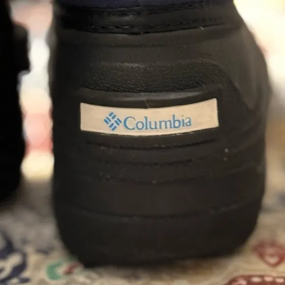 Columbia youth Powderbug Plus Il Print‎ Snow Boot-Girls Size 5