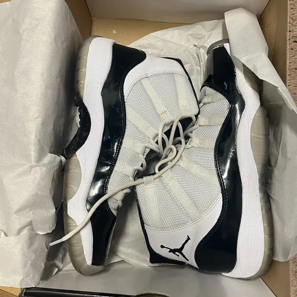 Concord Jordan 11 Retro Sneakers - White and Black